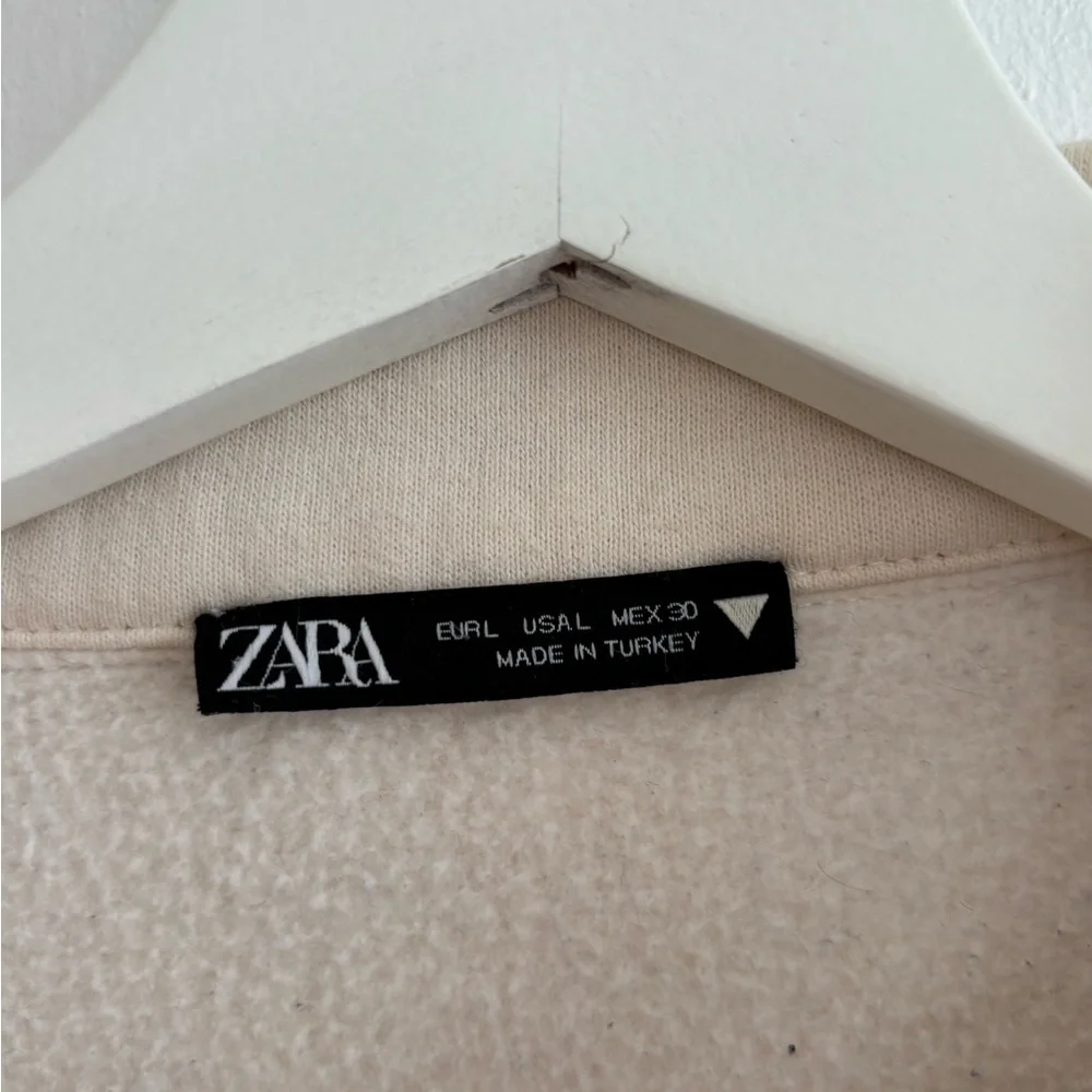 Zara Cream New York Sweater - Picture 4 of 4